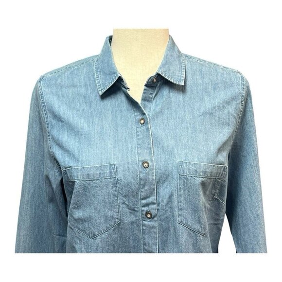 UNTUCKIT Womens Alleanza Button Up Blouse~Size 2~Chambray Blue Long Sleeve NWT - Picture 2 of 10
